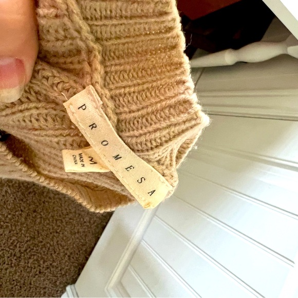 Promesa. Size M. Oversized tan and black striped sweater. So cute! - Picture 4 of 4